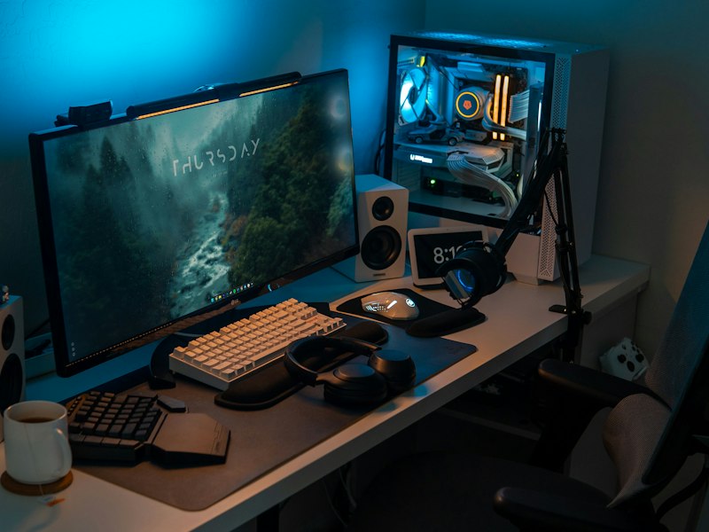 White-themed custom build